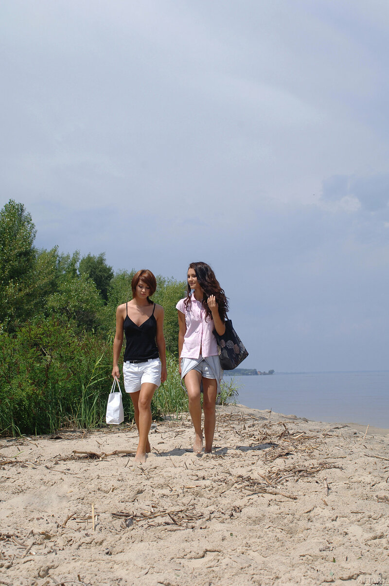 Нелинка, 25 лет, 1 размер груди